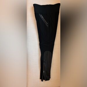 Athleta Women’s Black Moto Leggings with zipper and leather details S